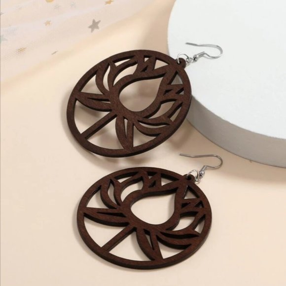 Bold Flower Wooden Earrings - Picture 2 of 4